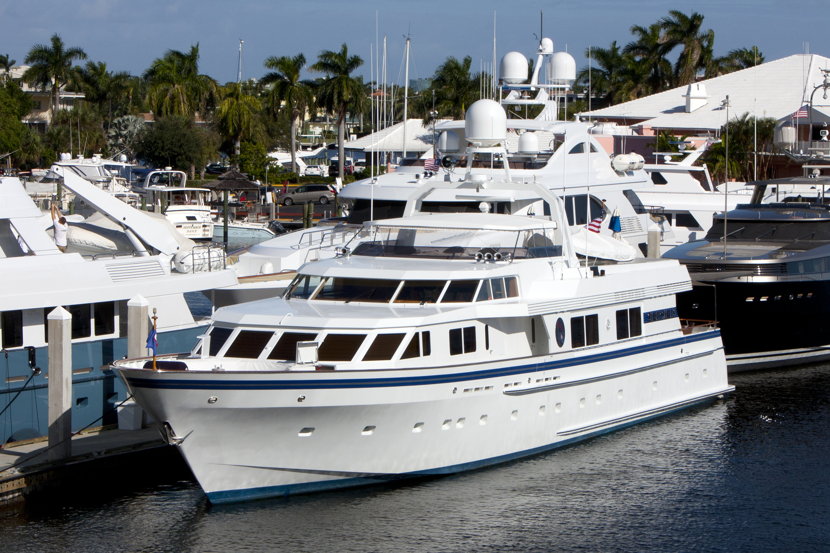 M/Y Lady Laura